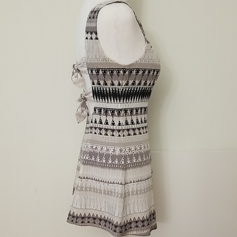 Bcbgeneration Sleeveless Geometric Pattern Romper - image 3